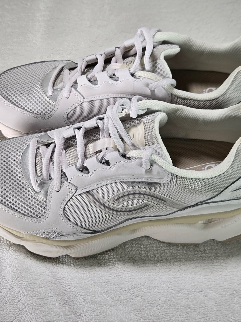 Ryka Women’s White Mesh Athletic Sneakers New Without Tags Size 11